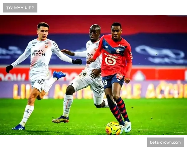 斯佩齐亚三后卫体系被针对性破解，边翼卫前插后防守空当屡遭利用